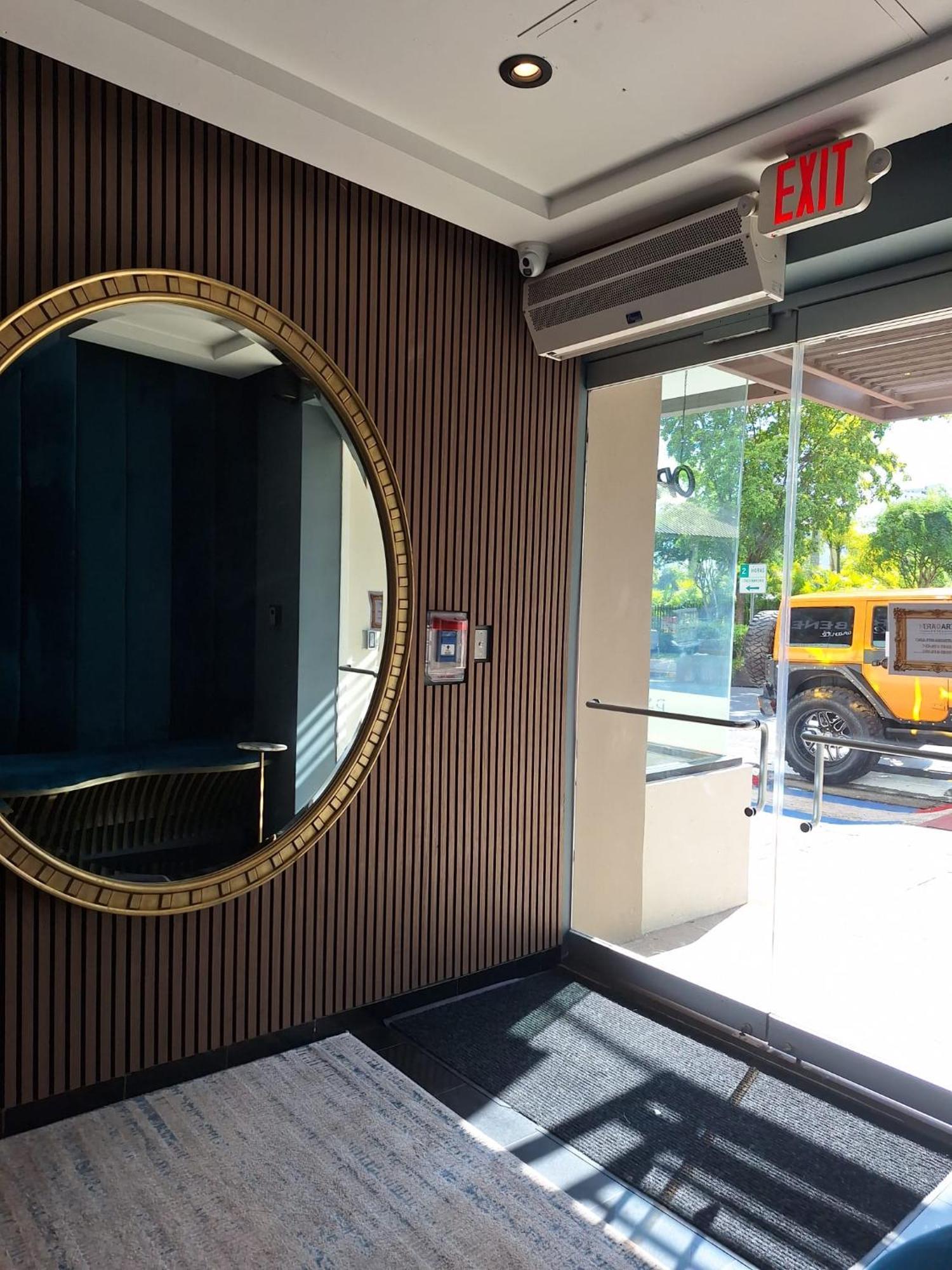 Metro Art Hotel San Juan Exterior photo