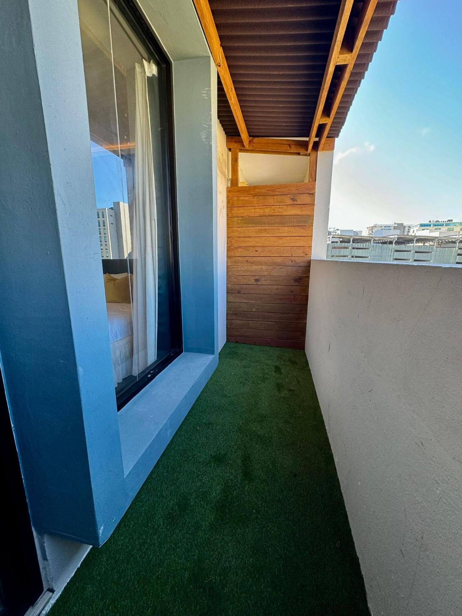 Metro Art Hotel San Juan Exterior photo